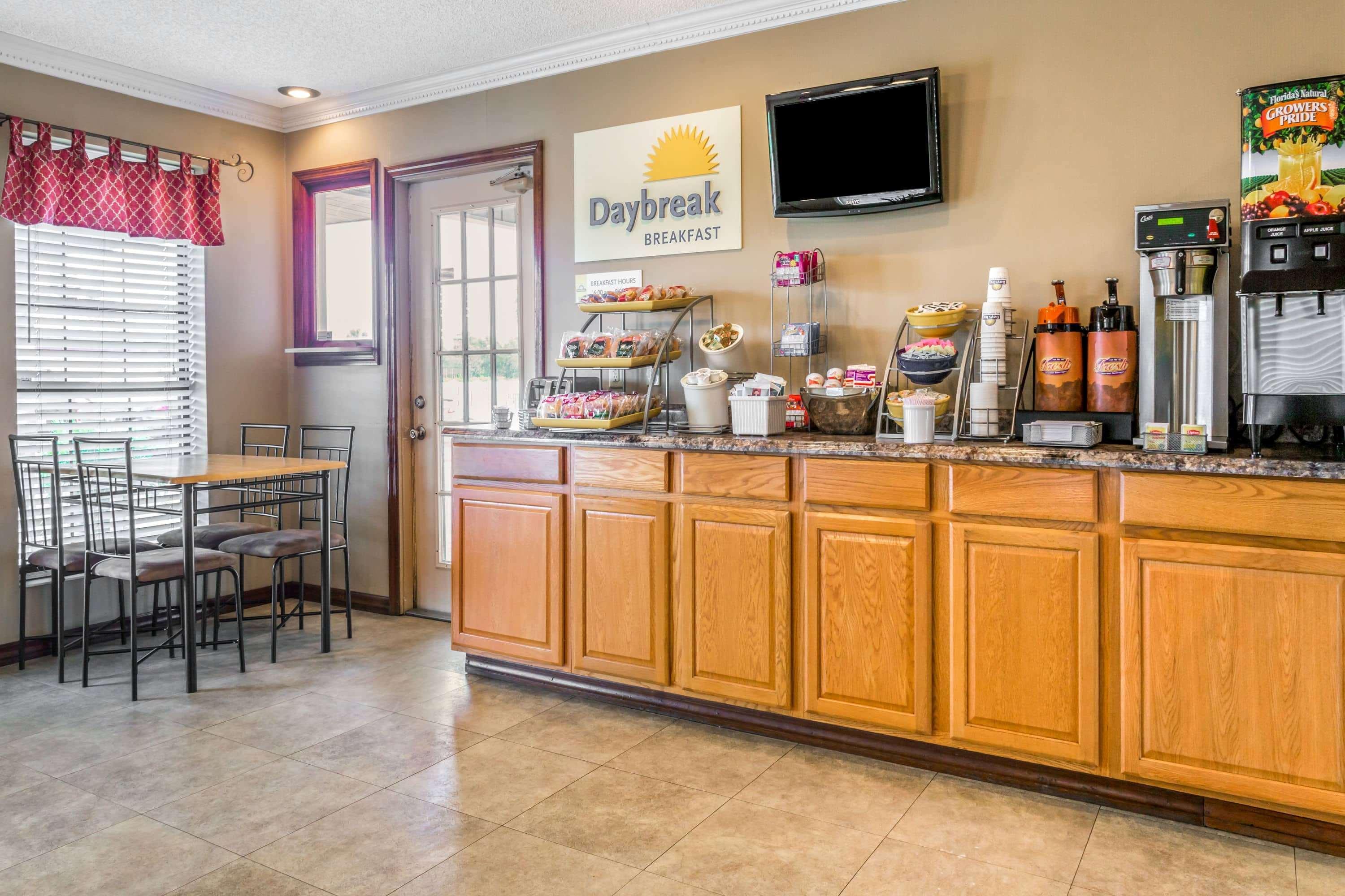 Days Inn By Wyndham Madison Luaran gambar
